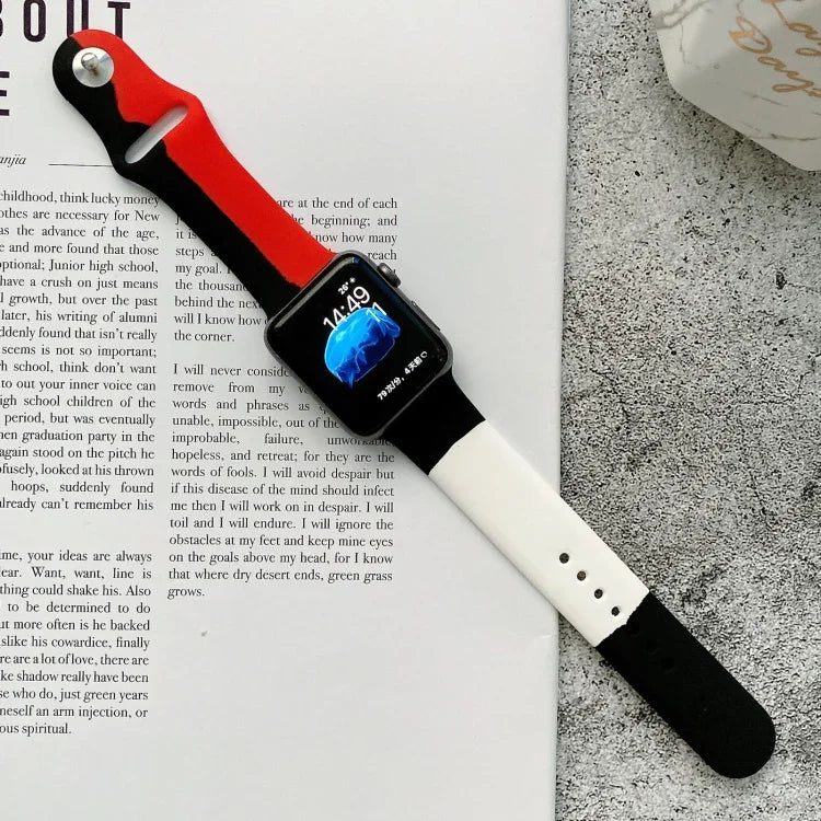 Pulseiras de substituição em silicone com combinação de cores para Apple Watch Series 6 & SE & 5 & 4 44mm / 3 & 2 & 1 42mm, Para Apple Watch 44mm/42mm(Preto+Vermelho+Branco), Para Apple Watch 44mm/42mm(Azul Claro+Azul Escuro+Amarelo)