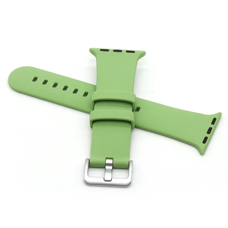 Correia de Substituição em Silicone com Fivela Prateada, Para Apple Watch Series 7  41mm / & 6 & SE & 5 & 4 40mm, Para Apple Watch Series  7  45mm / & 6 & SE & 5 & 4 44mm