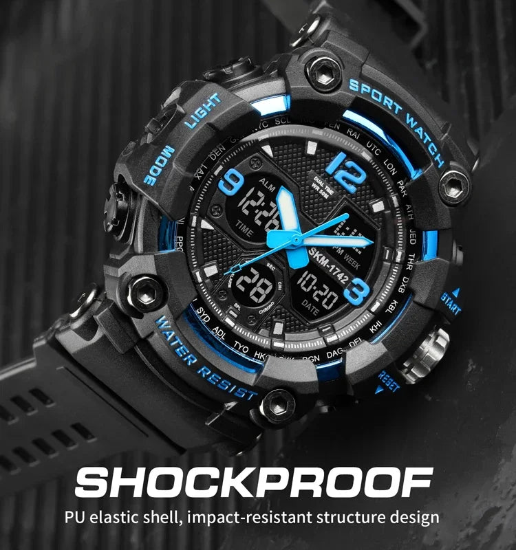 SKMEI 1742 Relógio Eletrónico Desportivo Luminoso com Mostrador LED de Quatro Ecrãs e Amortecimento para Homem
