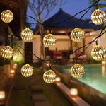Cordão de Luz LED Exterior Bola Pequena Oca de Ferro para Jardim Decoração Festiva com Controlo Remoto, Caixa de Bateria Impermeável 40 LEDs, Caixa de Bateria Impermeável 50 LEDs