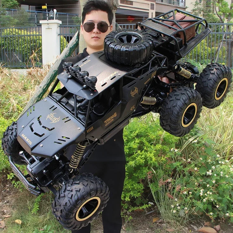 Carro RC 4WD com Seis Rodas de Liga Sobredimensionadas, (Preto), (Dourado)
