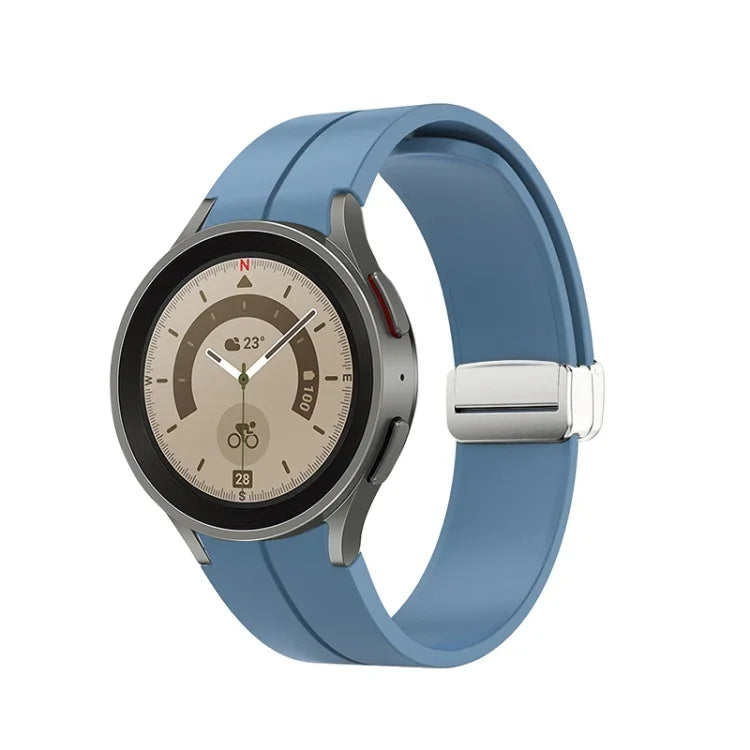 Pulseira de relógio em silicone com fivela prateada dobrável, Para Samsung Galaxy Watch5 40&44mm / Pro 45mm