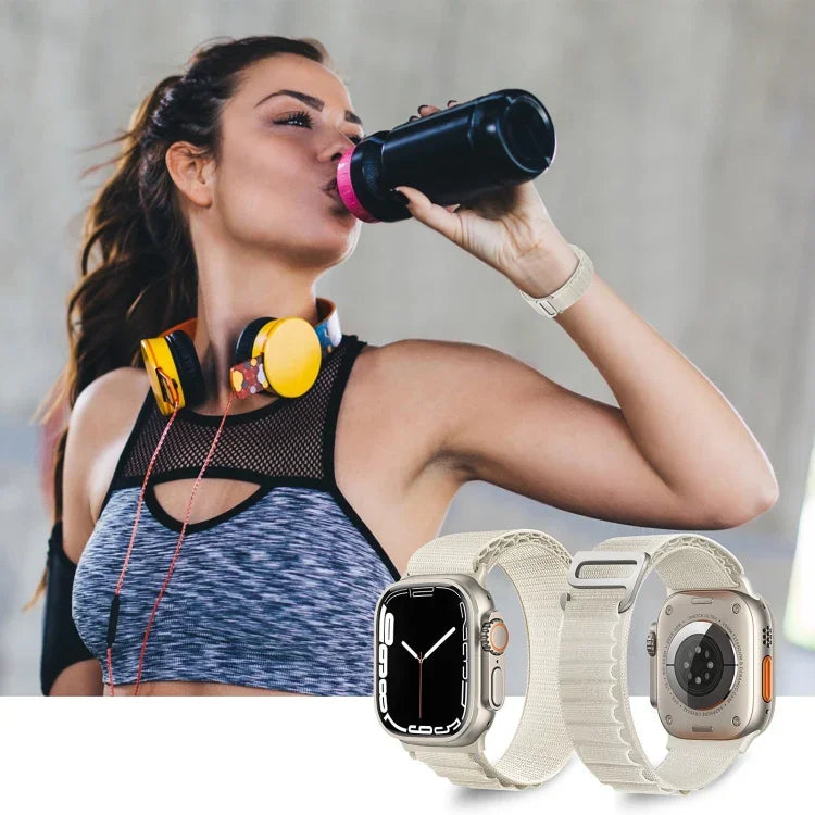 Pulseira de Relógio em Nylon com Fivela Prateada, Para Apple Watch Ultra 49mm / Série 8&7 45mm / SE 2&6&SE&5&4 44mm, Para Apple Watch Série 8&7 41mm / SE 2&6&SE&5&4 40mm / 3&2&1 38mm