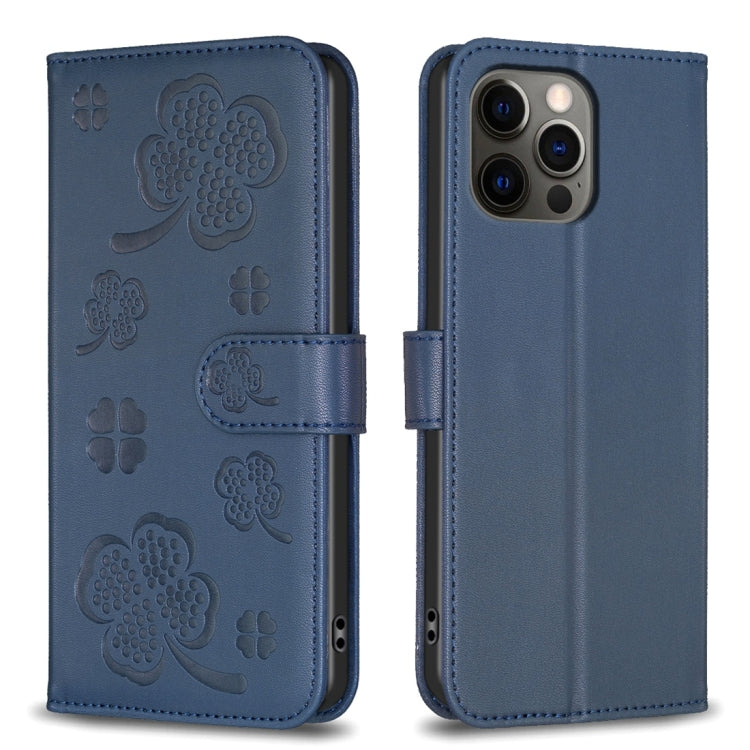 Capa de Telefone em Pele com Relevo de Quatro Folhas, Para iPhone 7 / 8 / SE 2022, Para iPhone 13 Pro Max, Para iPhone 13 Pro, Para iPhone 13, Para iPhone 12 / 12 Pro, Para iPhone 12 Pro Max, Para iPhone 11 Pro Max, Para iPhone 11