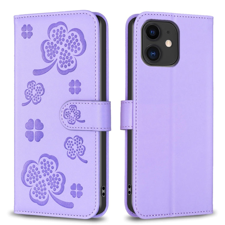 Capa de Telefone em Pele com Relevo de Quatro Folhas, Para iPhone 7 / 8 / SE 2022, Para iPhone 13 Pro Max, Para iPhone 13 Pro, Para iPhone 13, Para iPhone 12 / 12 Pro, Para iPhone 12 Pro Max, Para iPhone 11 Pro Max, Para iPhone 11