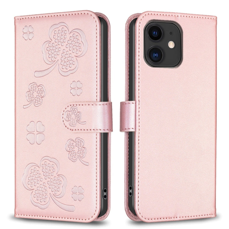 Capa de Telefone em Pele com Relevo de Quatro Folhas, Para iPhone 7 / 8 / SE 2022, Para iPhone 13 Pro Max, Para iPhone 13 Pro, Para iPhone 13, Para iPhone 12 / 12 Pro, Para iPhone 12 Pro Max, Para iPhone 11 Pro Max, Para iPhone 11