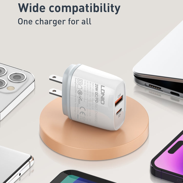 LDNIO Q229 Carregador Rápido QC3.0 / PD20W USB + Tipo-C com Cabo USB para 8 Pinos de 1m, Ficha UE, Ficha Reino Unido, Ficha EUA