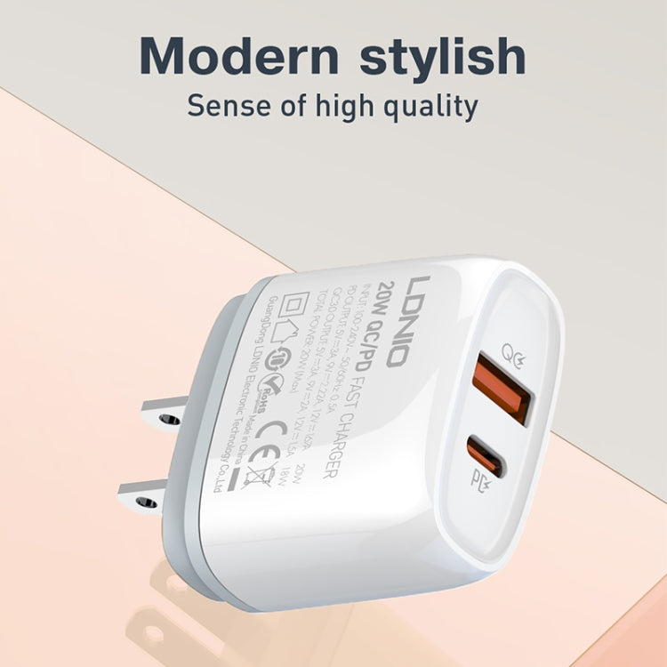 LDNIO Q229 Carregador Rápido QC3.0 / PD20W USB + Tipo-C com Cabo USB para 8 Pinos de 1m, Ficha UE, Ficha Reino Unido, Ficha EUA