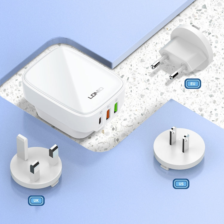 LDNIO Q334 Carregador 32W Tipo-C + Dupla Porta USB com Cabo de Dados USB-C / Tipo-C para USB-C / Tipo-C de 1m, Ficha UE, Ficha Reino Unido, Ficha EUA