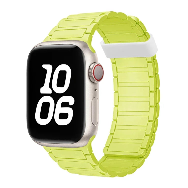 Correia de Relógio em Silicone com Argola Magnética de Três Contas, Para Apple Watch SE 2022 40mm
