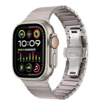 Correia de Relógio em Liga de Titânio com Fivela Borboleta e Uma Conta, Para Apple Watch 46mm / 49mm / 45mm / 44mm