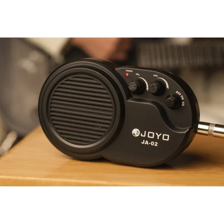 Amplificador de Guitarra Mini Elétrico JOYO JA-02 3W com Controlo de Volume, Tom e Distorção, JA-02
