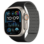 Pulseira de Relógio em Silicone com Cores Contrastantes e Fecho Magnético xDfind, Para Apple Watch 42 / 44 / 45 / 46 / 49mm, Para Apple Watch 38 / 40 / 41 / S10 42mm