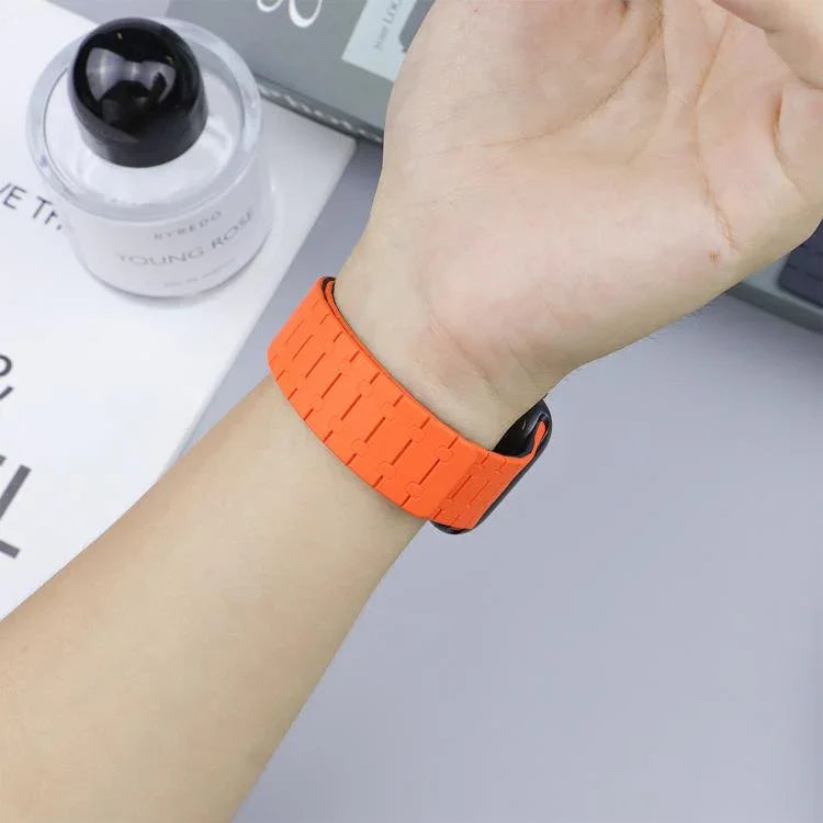 Pulseira de Relógio em Silicone com Cores Contrastantes e Fecho Magnético xDfind, Para Apple Watch 42 / 44 / 45 / 46 / 49mm, Para Apple Watch 38 / 40 / 41 / S10 42mm