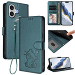 Capa para Telemóvel em Couro com Gato em Relevo e Coração com Alça de Mão, Para iPhone 17e / 16e, Para iPhone 17 Pro Max, Para iPhone 17 Pro, Para iPhone 17
