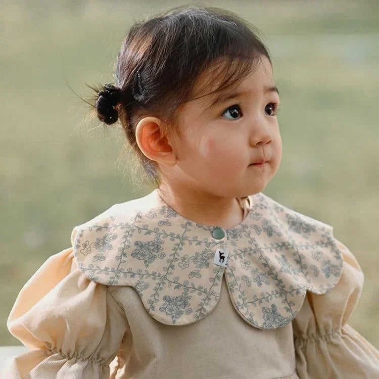 Benzdeer Petal Shape Bib Infants Saliva Towel, Love Heart, Ripple Red and Blue Grid, Ripple Bow, Large Color Grid, Pink and Yellow Stripes, Pink and Blue Stripes, Retro Checkered Flowers, Retro Butterfly, Retro Line Flowers, Retro Umbrella, Tool