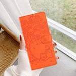 Capa de telemóvel em pele vegana com relevo de gato na árvore e fecho de aba, Para iPhone 17e / 16e, Para iPhone 17 Pro Max, Para iPhone 17 Pro, Para iPhone 17, Para iPhone Air, Para iPhone 16 Pro Max