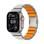 Correia de relógio em silicone com fecho magnético e uma conta em liga de titânio, para Apple Watch 46mm / 49mm / 45mm / 44mm, para Apple Watch 42mm / 41mm / 40mm / 38mm