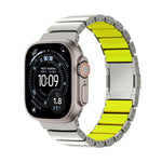 Correia de relógio em silicone com fecho magnético e uma conta em liga de titânio, para Apple Watch 46mm / 49mm / 45mm / 44mm, para Apple Watch 42mm / 41mm / 40mm / 38mm