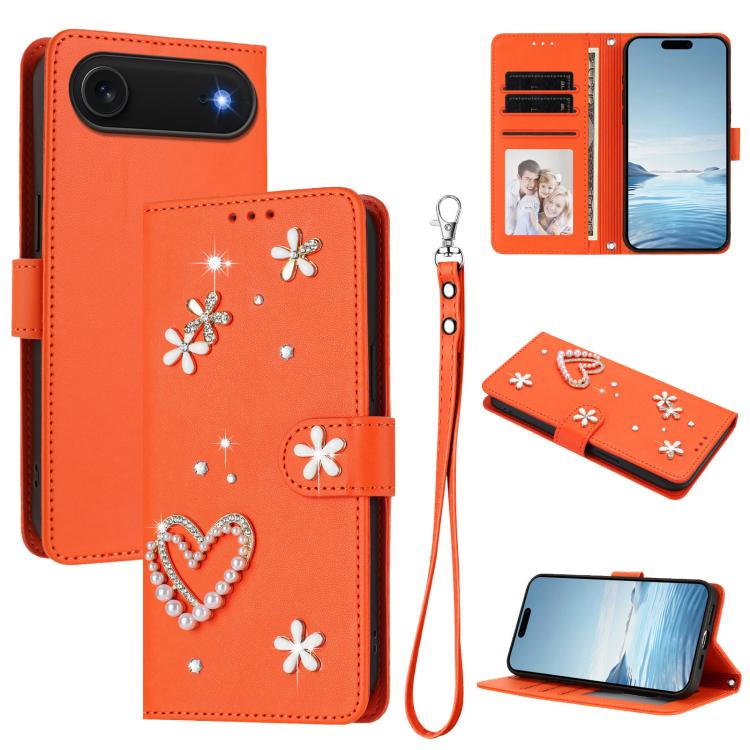 Capa de Telefone em Pele Vegana Floral com Coração de Dupla Camada ZS01 com Alça de Pulso, Para iPhone 17e / 16e, Para iPhone 17 Pro Max, Para iPhone 17 Pro, Para iPhone 17, Para iPhone Air, Para iPhone 16 Pro Max