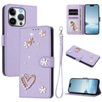 Capa de telemóvel em pele vegana dupla camada com padrão floral em forma de coração e alça de pulso ZS01, para iPhone 16 Pro, para iPhone 16 Plus, para iPhone 16, para iPhone 15 Pro Max, para iPhone 15 Pro, para iPhone 15 Plus