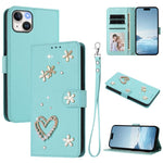 Capa de Telefone em Pele Vegana Floral com Coração de Dupla Camada ZS01 com Alça de Pulso, Para iPhone 15, Para iPhone 14 Plus, Para iPhone 14 / 13, Para iPhone 14 Pro, Para iPhone 14 Pro Max, Para iPhone 13 Pro Max