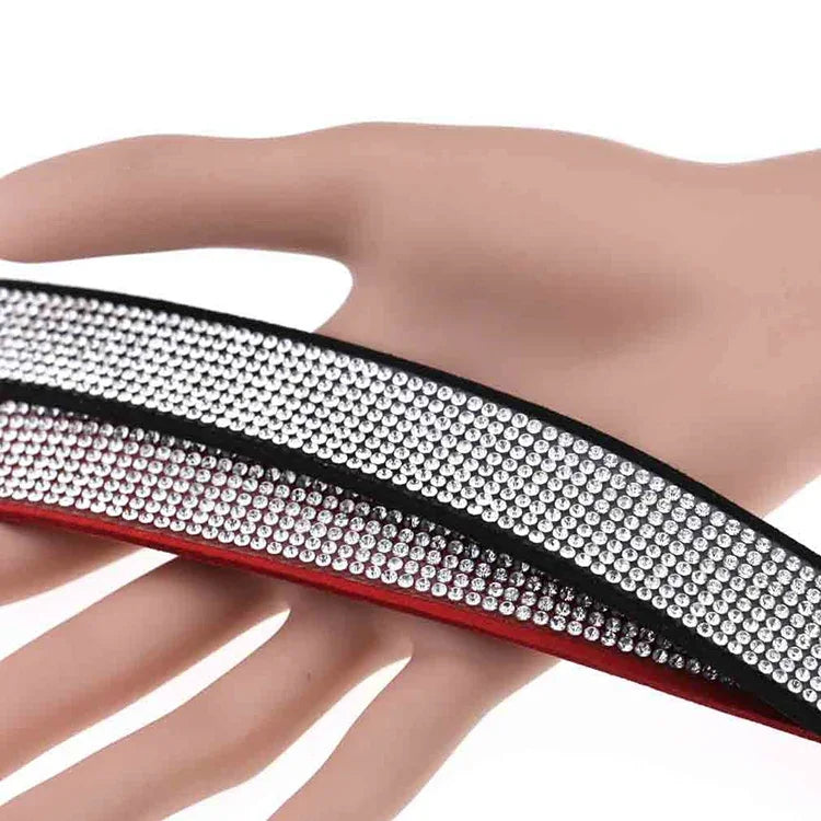 2 PCS Colar de Diamantes em Flanela Estilo Popular Europeu e Americano, Entrega de Cor Aleatória, ZXQ