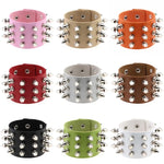 2 PCS Pulseira de Couro com Rebites em 3 Fileiras e Ponta Cónica Exagerada Estilo Punk Europeu e Americano, Entrega de Cor Aleatória