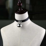 2 PCS Colar de Couro Estilo Punk Japonês com Sino e Pendente para Pescoço Feminino, Entrega de Cor Aleatória, LD01