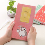 Mini Álbum de Fotos DIY Criativo de 3 polegadas, Padrão de Trevo de Quatro Folhas, Padrão de Muitas Árvores Secas, Padrão de Veado da Floresta, Padrão da Torre Eiffel, Padrão de Andorinha Pequena, Padrão Baymax