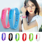 10 Pulseiras Repelentes de Mosquitos em Silicone com Fecho, Adequadas para Crianças e Adultos, Comprimento: 23cm, Cor Enviada Aleatoriamente, 10 Unidades