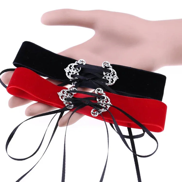 2 Peças de Colar Choker de Veludo com Liga Oca de Estilo Street-snap Europeu e Americano, Entrega de Cor Aleatória, TERQ02