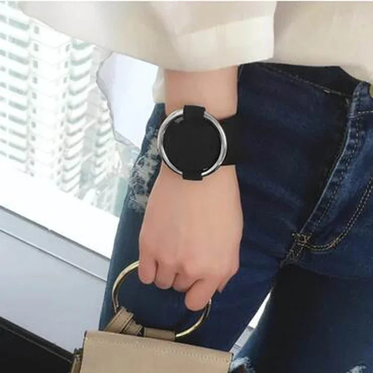 2 Peças de Pulseira de Veludo Redonda Simples Europeia e Americana, Pulseira de Metal de Moda, Entrega de Cor Aleatória