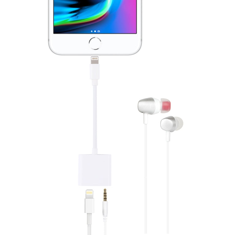 Adaptador Conversor de Carregamento e Audição 8 Pinos Fêmea + 3,5mm Áudio Fêmea para 8 Pinos Macho