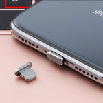 2 Peças de Tampão Universal Anti-Pó em Metal para Porta de Carregamento de 8 Pinos para iPhone