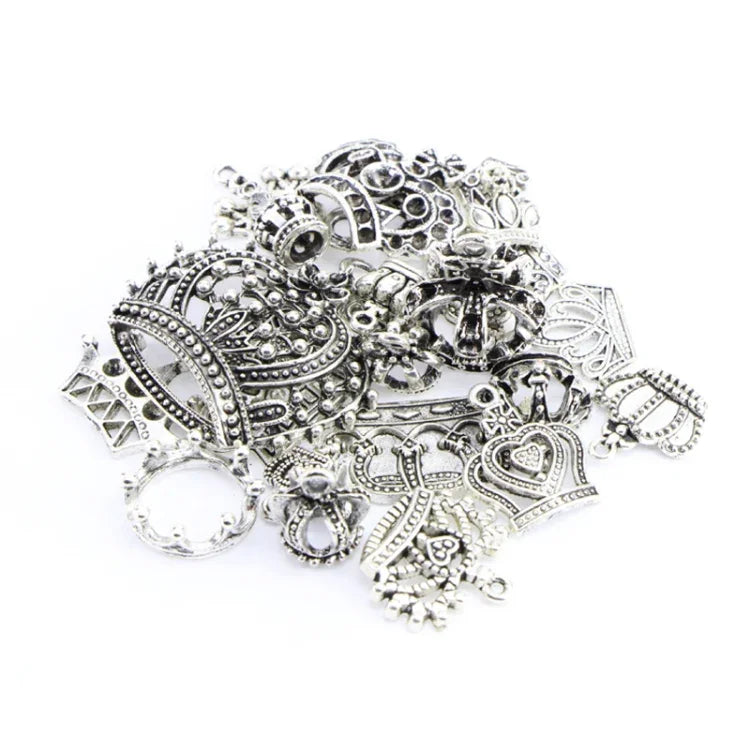 Conjunto Exquisito de Pingente de Coroa com 25 em 1 Acessórios para Pulseira em Prata Tibetana