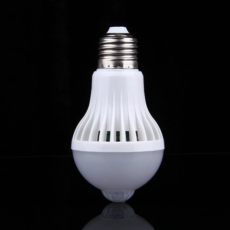 Lâmpada LED E27 5W 12 LEDs SMD 5730 300LM com Sensor de Movimento Infravermelho, Distância do Sensor: 4-6m, AC 220V, E27 5W Luz Branca, E27 5W Luz Branca Quente