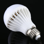 Lâmpada LED E27 7W 16 LEDs SMD 5730 450LM com Sensor de Movimento Infravermelho, Distância do Sensor: 4-6m, AC 220V, E27 7W Luz Branca