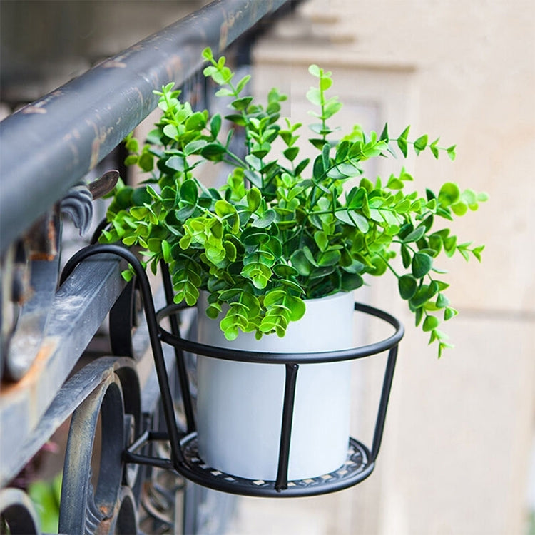 Prateleiras para plantas em vaso suspensas em grade metálica de ferro
