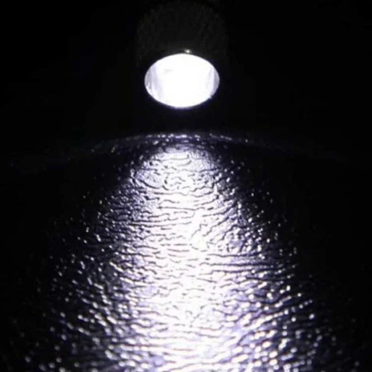 Mosquetão em D Resistente com Clipe, Chaveiro com Gancho, Faca Dupla e Lanterna LED, Forma em D + Faca
