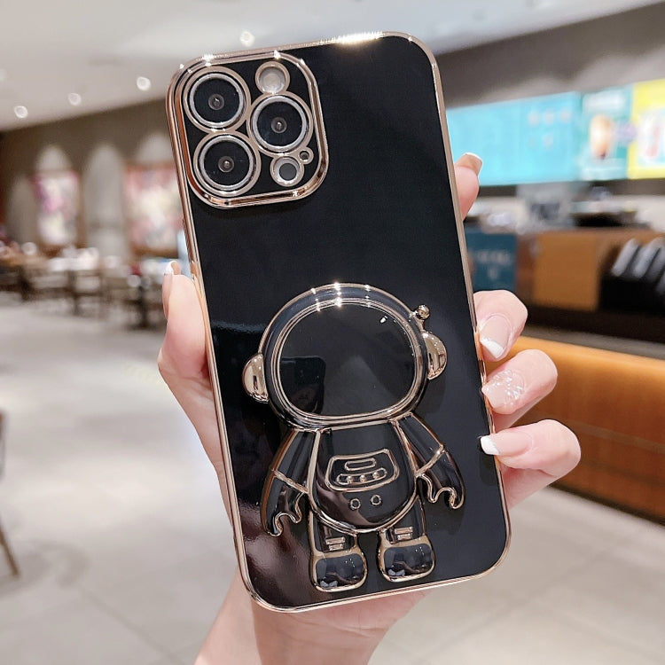 Capa para telemóvel com suporte de astronauta eletroplatinado, para iPhone 17e / 16e, para iPhone 17 Pro Max, para iPhone 17 Pro, para iPhone 17, para iPhone Air, para iPhone 16 Pro Max, para iPhone 16 Pro, para iPhone 16 Plus