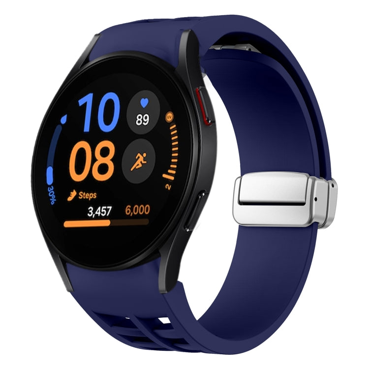 Correia de relógio em silicone com fivela prateada magnética dobrável Richard, para Samsung Galaxy Watch FE 40mm, para Samsung Galaxy Watch 5 Pro Edição Golfe, para Samsung Galaxy Watch 5 Edição Golfe