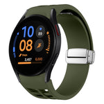 Correia de relógio em silicone com fivela prateada magnética dobrável Richard, para Samsung Galaxy Watch FE 40mm, para Samsung Galaxy Watch 5 Pro Edição Golfe, para Samsung Galaxy Watch 5 Edição Golfe