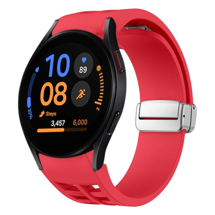 Correia de relógio em silicone com fivela prateada magnética dobrável Richard, para Samsung Galaxy Watch FE 40mm, para Samsung Galaxy Watch 5 Pro Edição Golfe, para Samsung Galaxy Watch 5 Edição Golfe