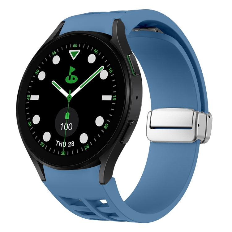 Correia de relógio em silicone com fivela prateada magnética dobrável Richard, para Samsung Galaxy Watch FE 40mm, para Samsung Galaxy Watch 5 Pro Edição Golfe, para Samsung Galaxy Watch 5 Edição Golfe