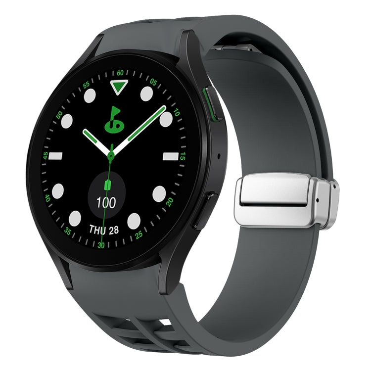 Correia de relógio em silicone com fivela prateada magnética dobrável Richard, para Samsung Galaxy Watch FE 40mm, para Samsung Galaxy Watch 5 Pro Edição Golfe, para Samsung Galaxy Watch 5 Edição Golfe