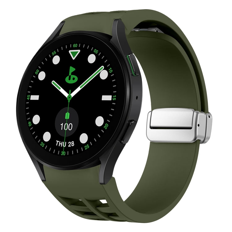 Correia de relógio em silicone com fivela prateada magnética dobrável Richard, para Samsung Galaxy Watch FE 40mm, para Samsung Galaxy Watch 5 Pro Edição Golfe, para Samsung Galaxy Watch 5 Edição Golfe