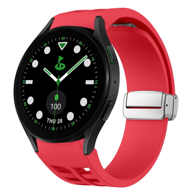 Correia de relógio em silicone com fivela prateada magnética dobrável Richard, para Samsung Galaxy Watch FE 40mm, para Samsung Galaxy Watch 5 Pro Edição Golfe, para Samsung Galaxy Watch 5 Edição Golfe