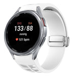 Correia de relógio em silicone com fivela prateada magnética dobrável Richard, para Samsung Galaxy Watch 5 Pro 45mm, para Samsung Galaxy Watch 7 40 / 44mm, para Samsung Galaxy Watch 6 Classic 43 / 47mm