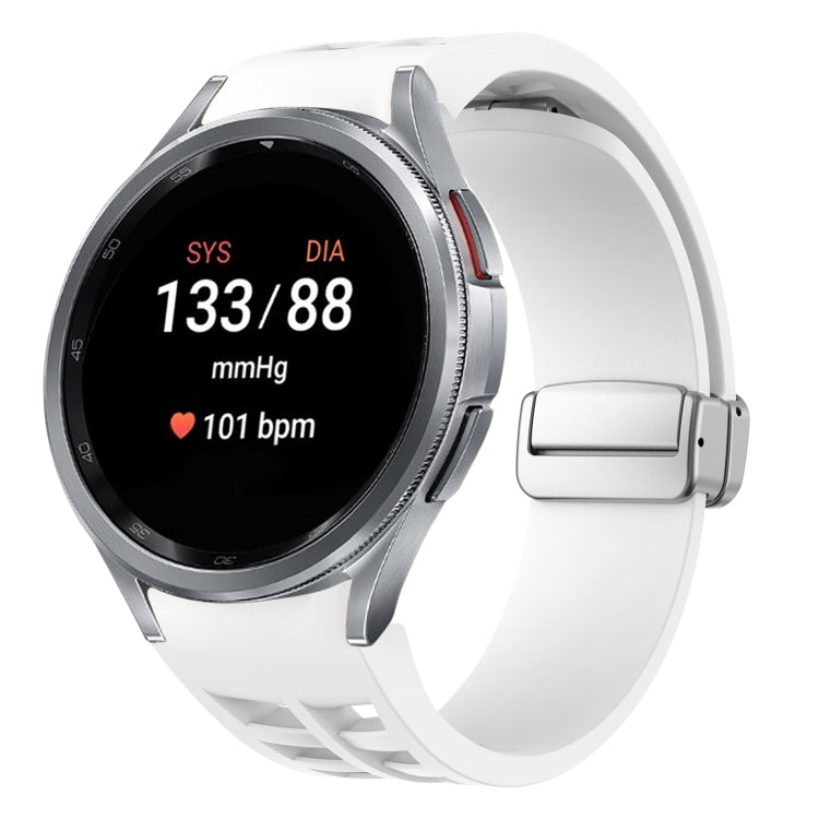 Correia de relógio em silicone com fivela prateada magnética dobrável Richard, para Samsung Galaxy Watch 5 Pro 45mm, para Samsung Galaxy Watch 7 40 / 44mm, para Samsung Galaxy Watch 6 Classic 43 / 47mm
